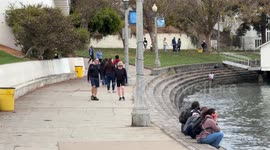 US: San Francisco People Enjoy Saturday Weather