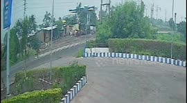 High-Speed Car Crash in Jamnagar: Driver Injured After Collision with Divider, Incident Captured on CCTV