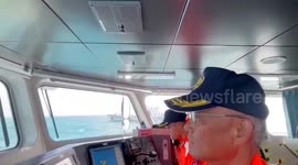 Chinese patrol vessel cruises near Taiwan Coast Guard ship