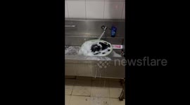 China: A Non-Power Consuming Washing Machine