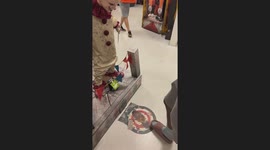 Baby girl’s shocking reaction to her first jump scare at Spirit Halloween store