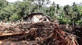 Floods submerge homes killing one villager in southern Thailand
