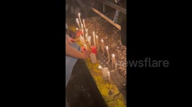 Argentina: Fans Gather Outside Buenos Aires Hotel After Liam Payne's Death 2