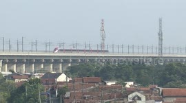 Indonesia: Jakarta-Bandung high-speed railway transports 5.79 mln passengers in first year