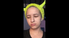 HALLOWEEN: Behind me in the mirror