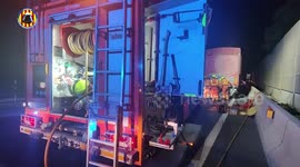 Spain: Video of Bombers Valencia night's work in the A-7 accident, car-truck collision with a fatality extricated by the fire department