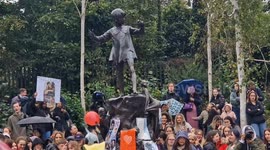 'We love you Liam': Heartbroken fans wait hours to pay their respects to One Direction's Liam Payne at Hyde Park
