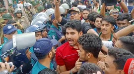 Bangladesh cricket fans protest over ban on star playing farewell test