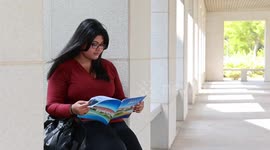 Indian student amazed by China's medical advancement