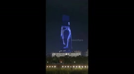 Stunning light show illuminates skyscrapers in China