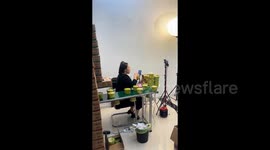 Livestream host caught using fake factory setup to sell 'fresh' rice noodles in China