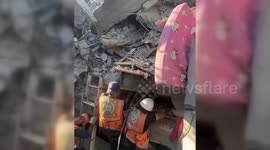 Gaza: Civil Defence Teams Rescue A Girl From Under the Rubble in Gaza