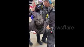 UK: Metropolitan police arrested activists from Palestine Action after they shut down APCO, paid lobbyists for Israeli weapons firm Elbit Systems