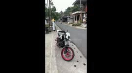 Child on motorcycle collides with vehicle in Yogyakarta