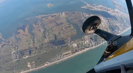 US: U.S. Army Golden Knights Dazzle Galveston Skies