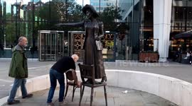 Climate extremists hit Emmeline Pankhurst bronze in Manchester