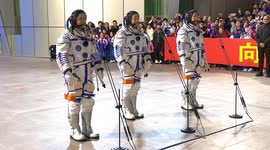 China: China successfully launches Shenzhen-19 crewed spaceship