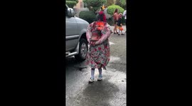 Halloween toddler terrifies onlookers with headless boy costume