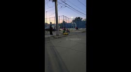 Transformer costume surprises children in Santiago on Halloween