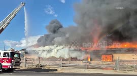 US, Bakersfield: Bakersfield 3rd Alarm Warehouse Fire