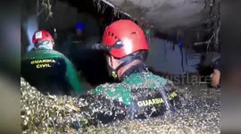 Divers continue search for survivors from DANA storm in Valencia, Spain