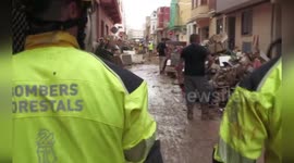 Spain: Brave Firefighters Mobilize in Sedaví to Restore Normalcy Amidst DANA Crisis