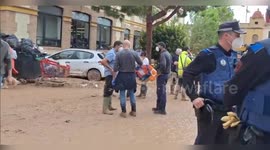 Spain: Valencia Unites for Relief Efforts as Community Rebuilds After Devastating Floods