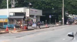 Mystery suitcase left in front of mayor's house sparks bomb scare in southern Thailand