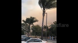 US: Brush Fire Erupts Near Moorpark, California, Prompting Evacuations 3