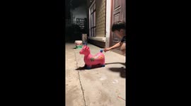 Toy's tail explosion and smoky surprise in Anhui, China