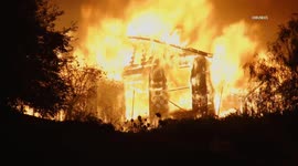 US, Los Angeles: Ventura County Mountain Fire Burning Home Collapses Overnight Part 3