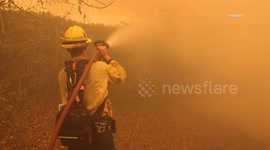 US, Los Angeles: Ventura County Mountain Fire Continues to Burn