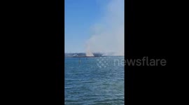 Australia: Grassfire Sparked By Qantas Plane Engine Failure At Sydney Airport 2