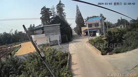 Otro Acidente de china deja 2 heridos en la calle, lamentablemente siendo otras víctimas de las altas velocidades