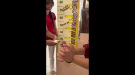 Customer slays cheese pull challenge