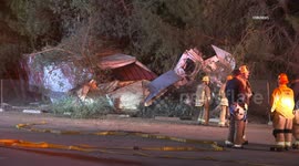 US, Los Angeles: Glendale Semi Truck Comes Off 210 Freeway Into Parking Lot