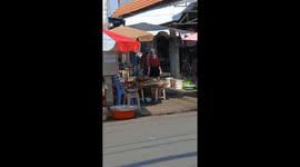 Street Merchant Brings