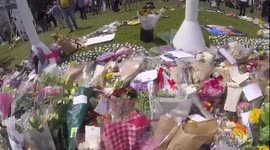 Tribute to Jo Cox outside Parliament