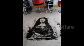 Barber uses hair clipping to piece up Mona Lisa
