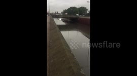 Thunderstorm floods major underpass in London, UK