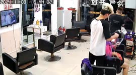 Hair dryer explodes at salon in China