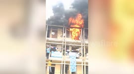 Ferocious blaze engulfs building in western India, calls for swift rescue