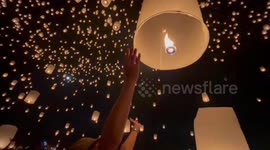 Thailand: Annual Yi Peng Festival – Hundreds Of Lanterns Illuminate Full Moon Night
