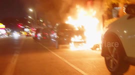 US, Los Angeles: Sherman Oaks Suspicious Car Fire