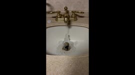 Tower of ice forms in Oregon homeowner's sink as temperatures plummet