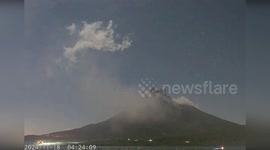 Japan: 35th Eruption Sends 700m Plume Skyward