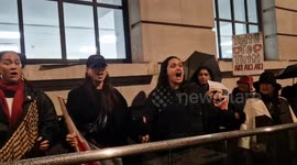 New Zealanders descend on London High Commission to voice noisy objection to proposed Treaty Principles Bill