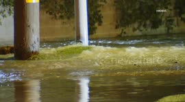 US, Los Angeles: Vermont Knolls Large Water Main Break
