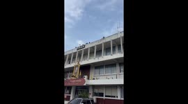 Hundreds of wild monkeys attack police station in Thailand