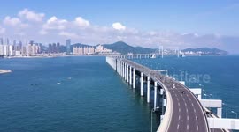 China's success in poverty alleviation helped by strong people-Party relations, says American expert